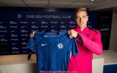 华体会hth登录入口-世俱杯历届教练更替情况总览及对赛事稳定性的影响